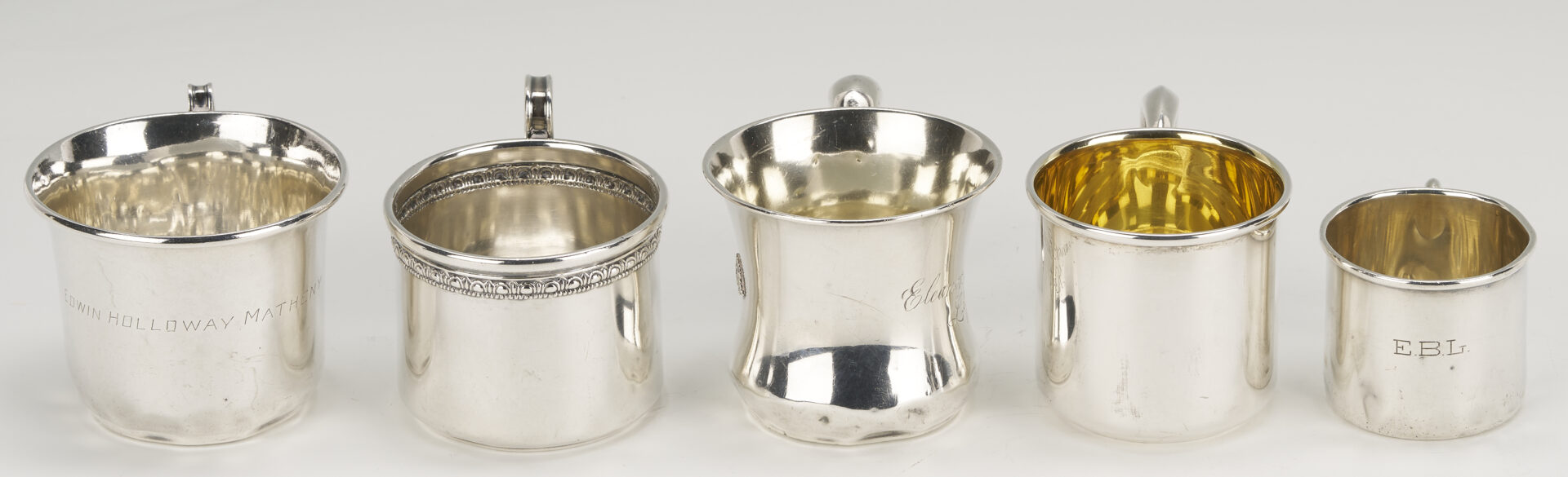 Lot 1031: 8 Sterling Silver Table Items