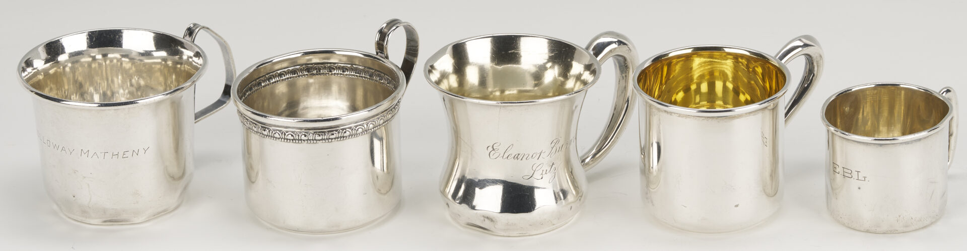 Lot 1031: 8 Sterling Silver Table Items