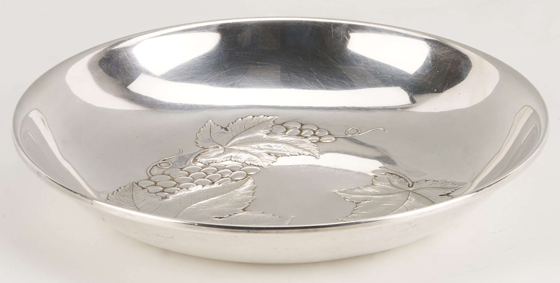 Lot 1033: Wallace Sterling Silver Bowl w/ Grape Motif