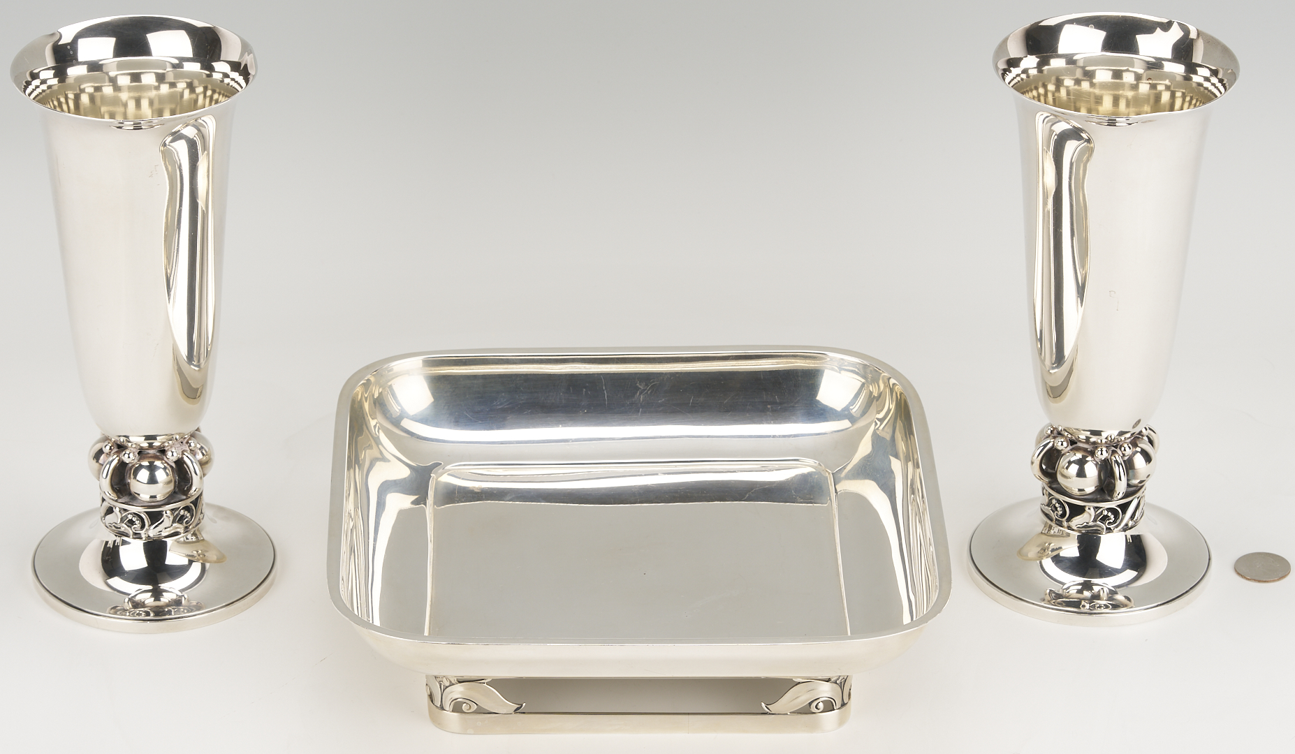 Lot 105: Pr. Sterling La Paglia Vases Plus 1 Gardiner Square Dish
