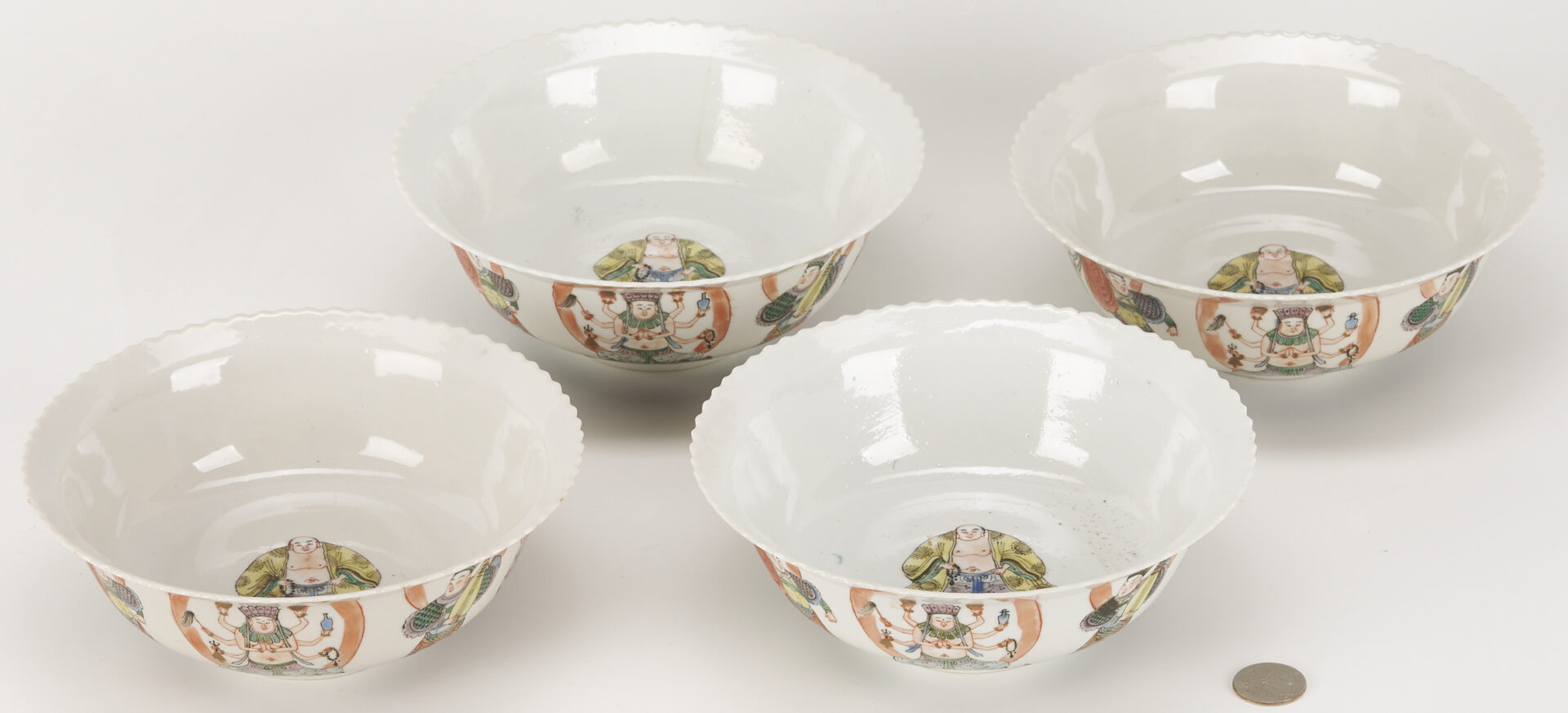 Lot 10: 4 Chinese Porcelain Bowls in Fitted Cabinet