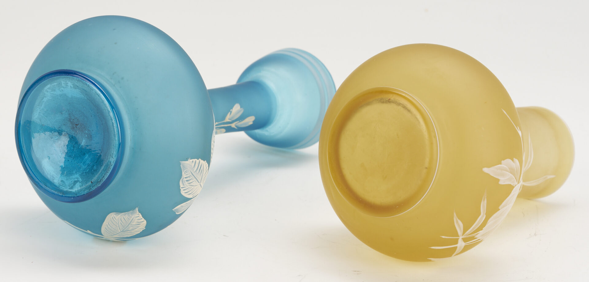Lot 1104: 2 Cameo Art Glass Vases