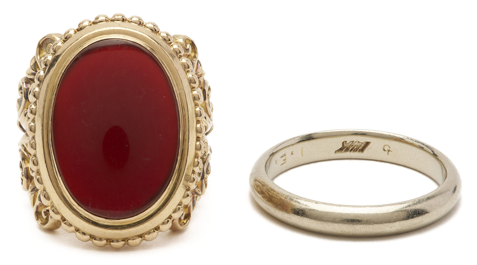 Lot 1176: 14K Gold Cabochon Carnelian Ring & 14K Gold Wedding Band