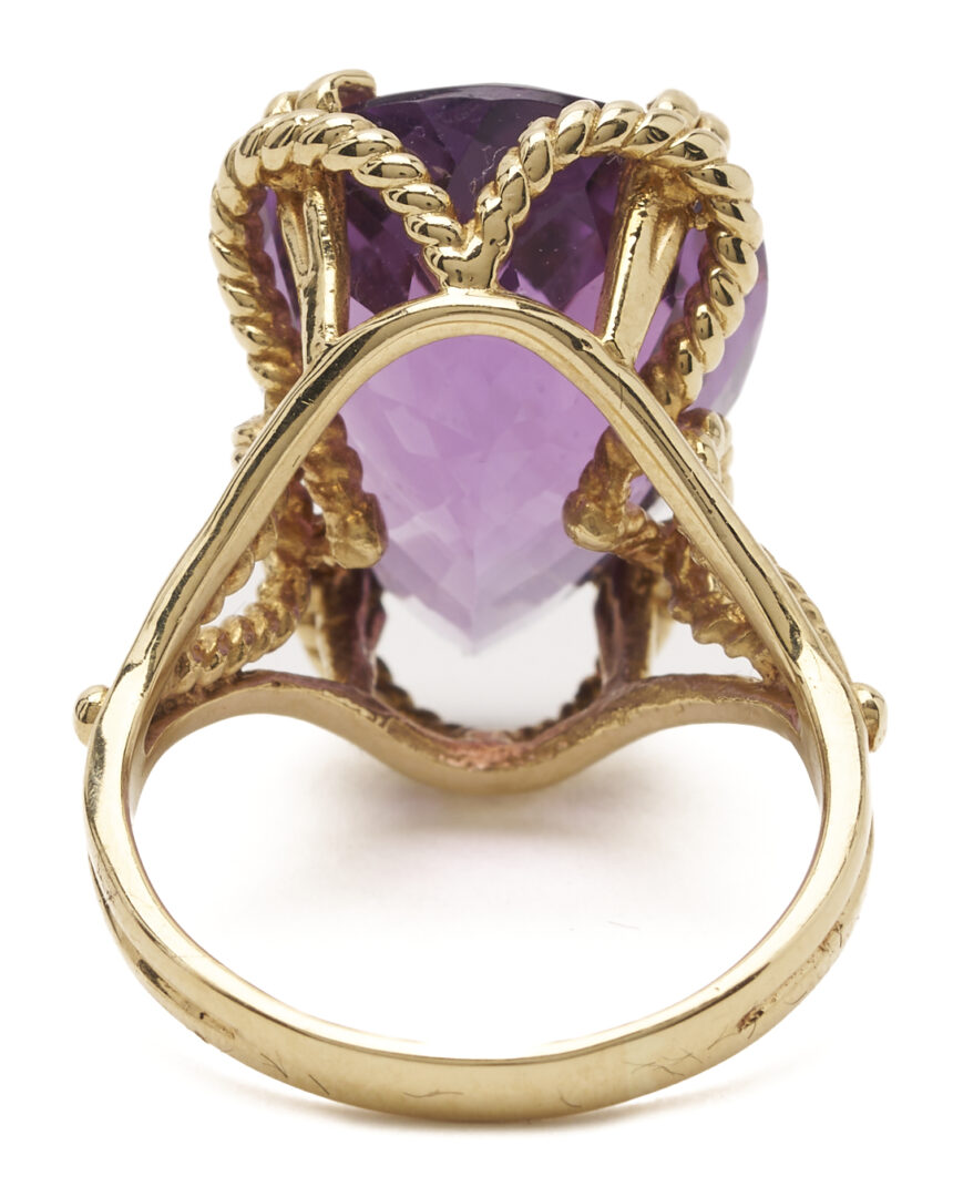 Lot 1191: 14K Pear Shaped Amethyst Ring