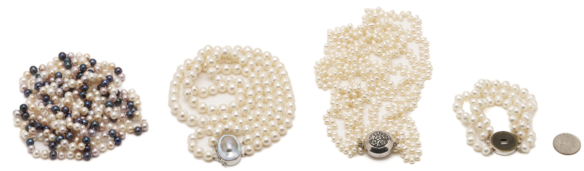 Lot 1192: 3 Ladies Pearl Necklaces & 1 Pearl Bracelet