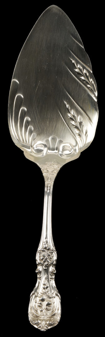 Lot 1209: Reed & Barton Sterling Silver Flat Server