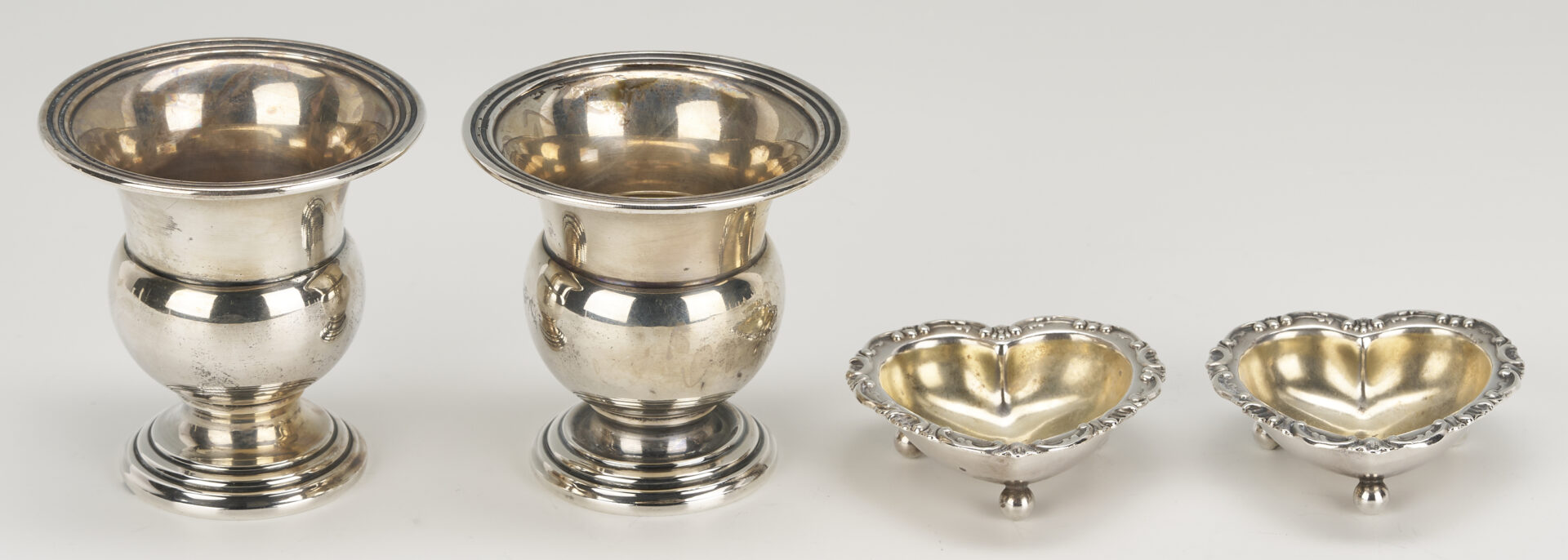 Lot 1210: 26 Assorted Small Sterling Silver Items