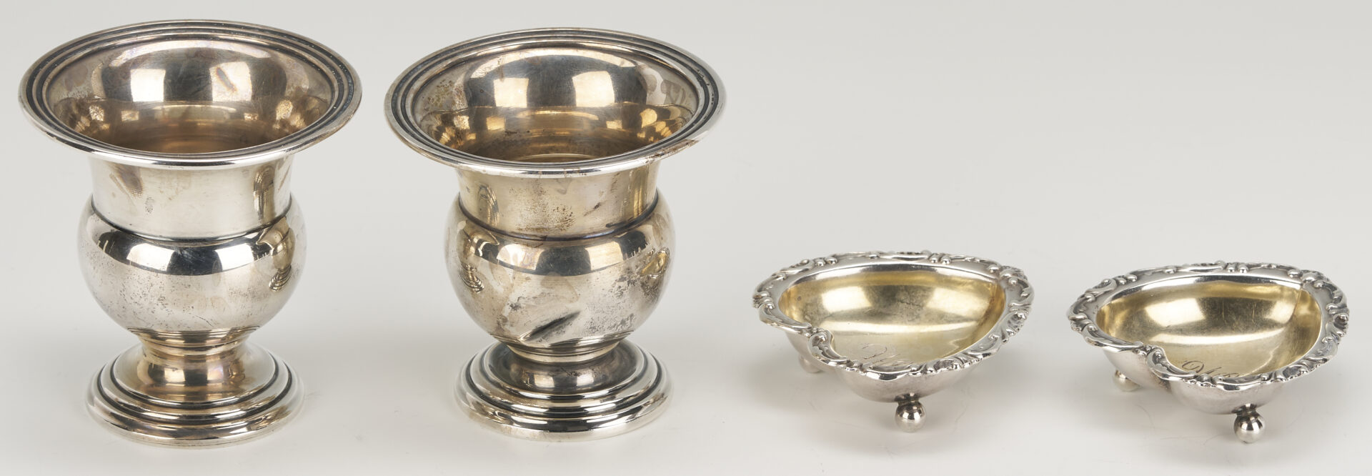Lot 1210: 26 Assorted Small Sterling Silver Items
