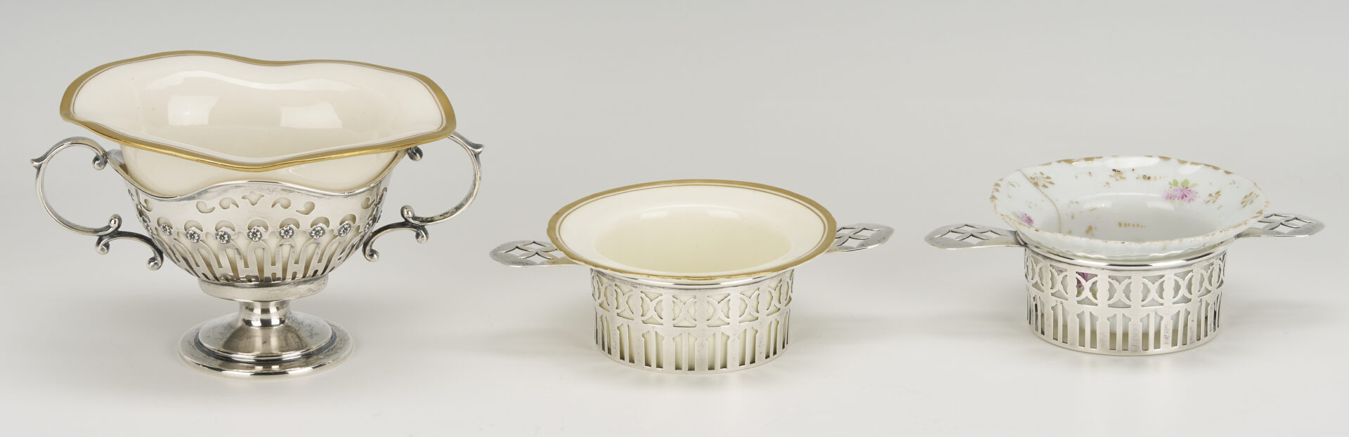 Lot 1211: 6 Sterling Silver Ramekin Frames plus 1 sterling soup cup