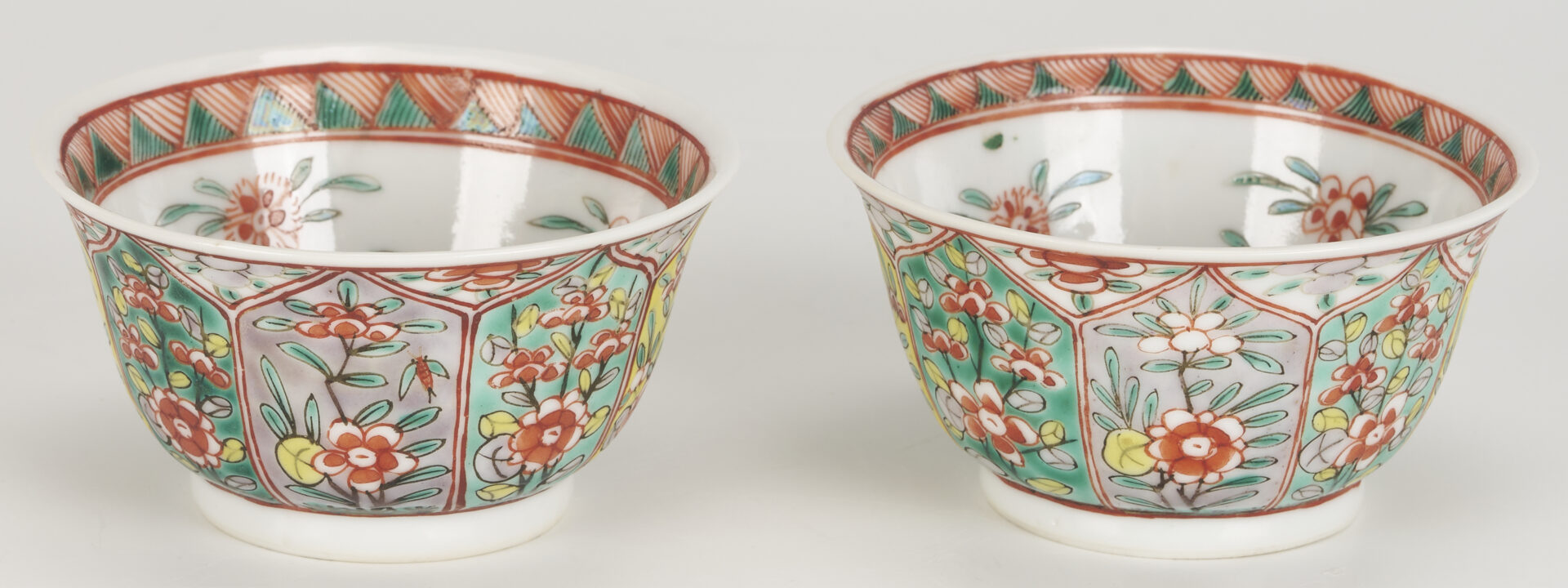 Lot 13: 5 Chinese Porcelain Items incl. Carp Plates