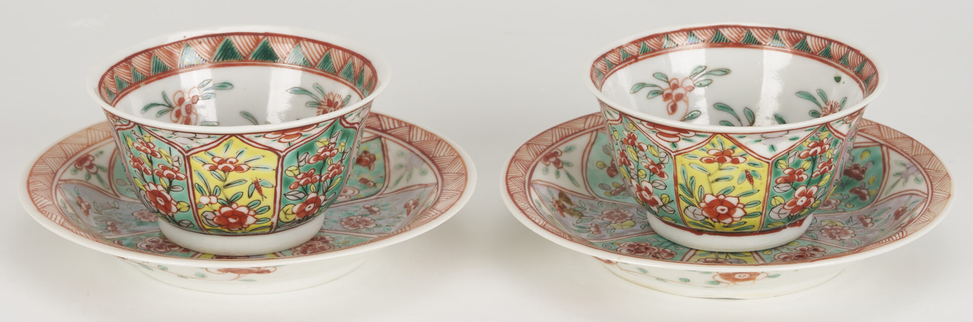 Lot 13: 5 Chinese Porcelain Items incl. Carp Plates