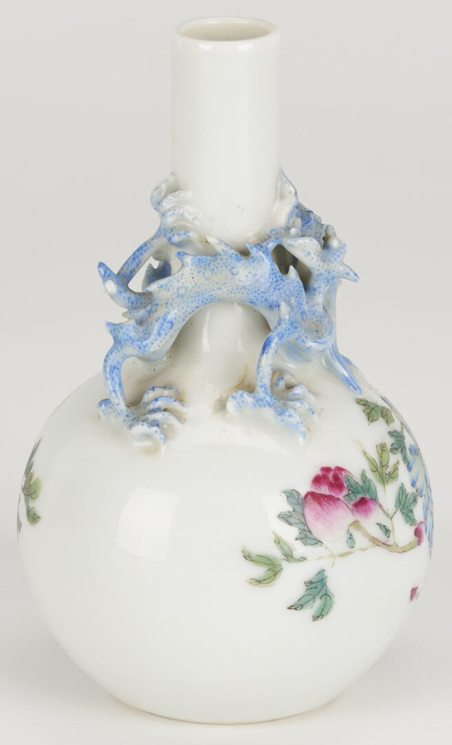 Lot 13: 5 Chinese Porcelain Items incl. Carp Plates