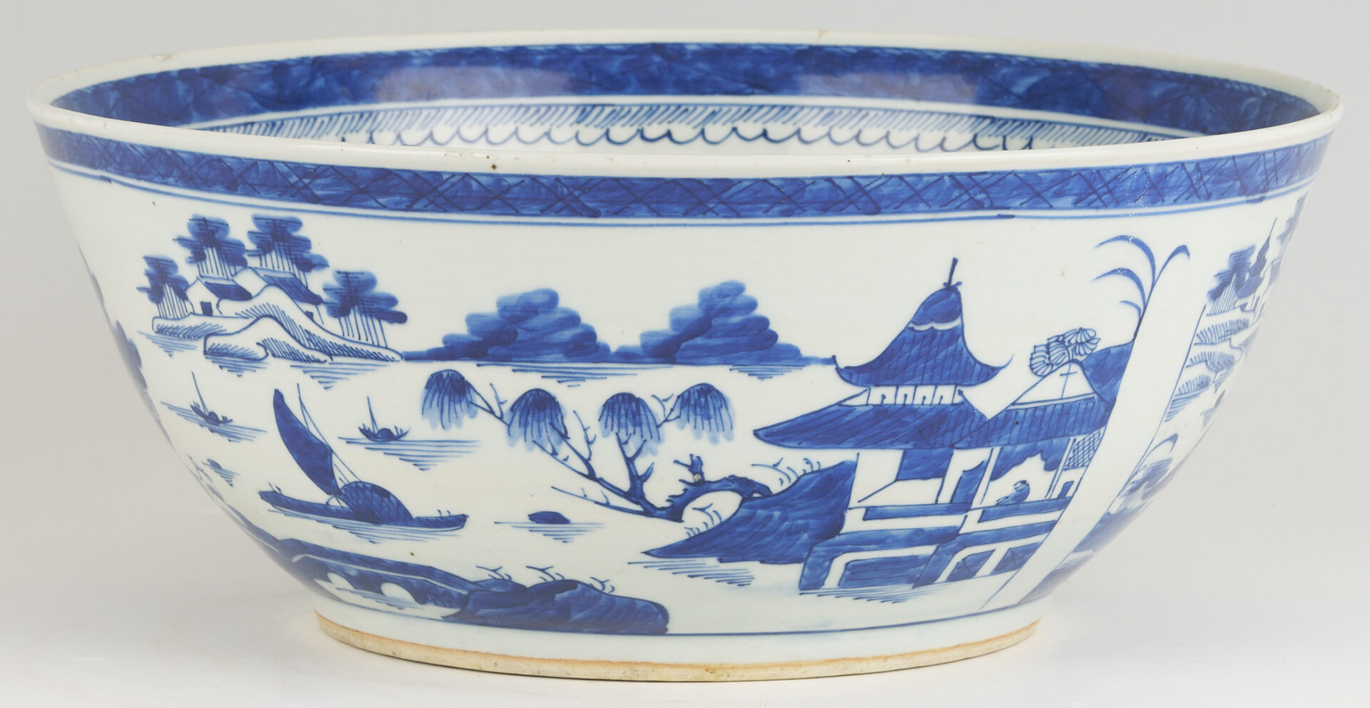 Lot 15: Large Chinese Canton Punch Bowl plus Bulb Dish