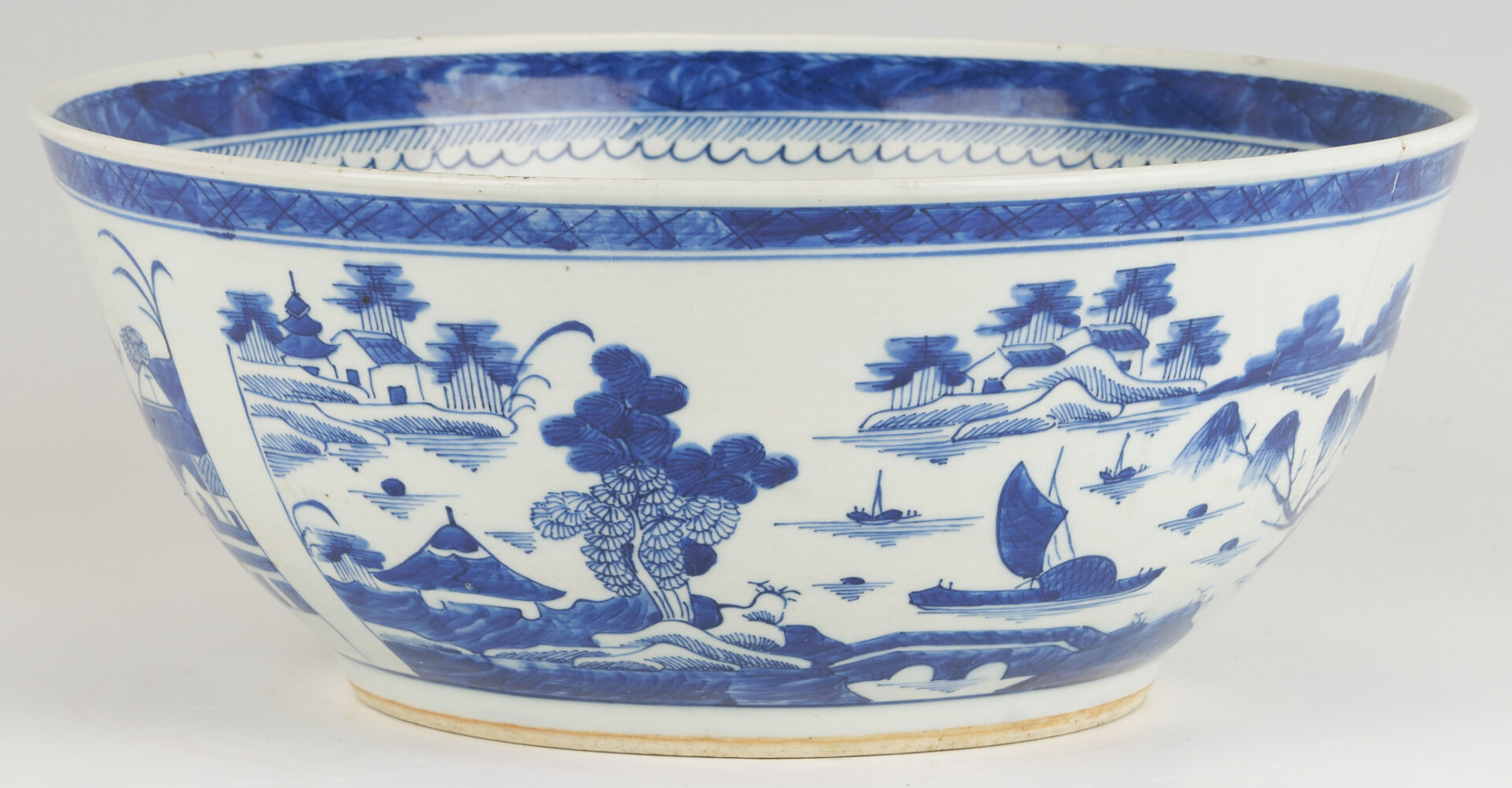 Lot 15: Large Chinese Canton Punch Bowl plus Bulb Dish