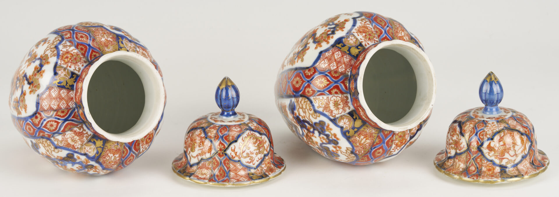 Lot 18: 7 Pcs. Japanese Imari, incl. Bottles, Fan Dishes