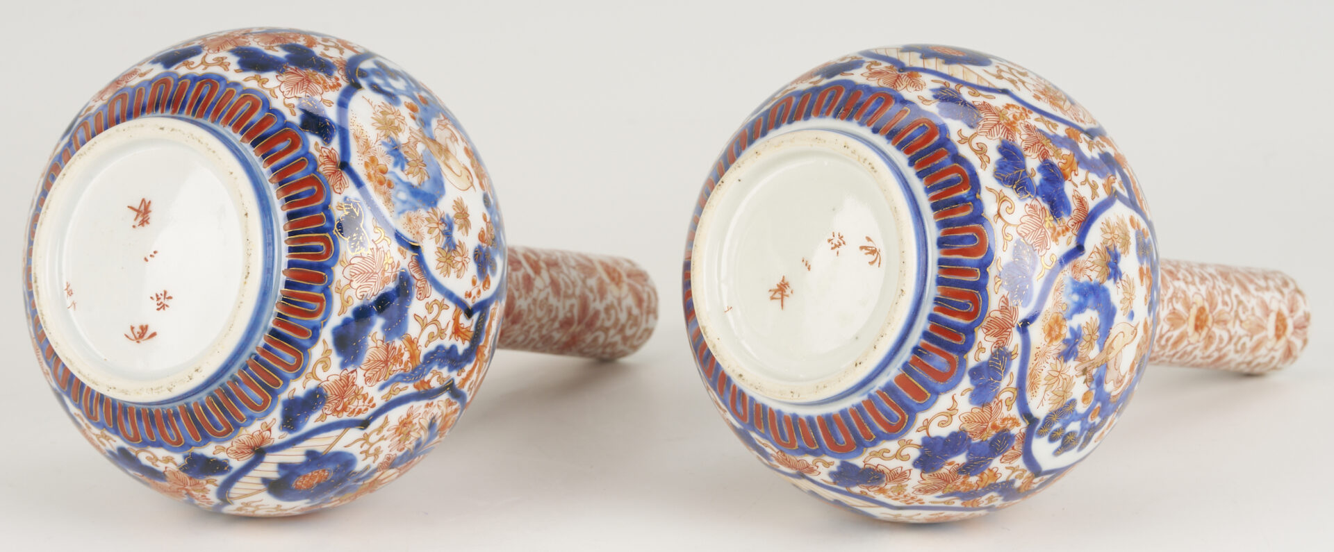 Lot 18: 7 Pcs. Japanese Imari, incl. Bottles, Fan Dishes