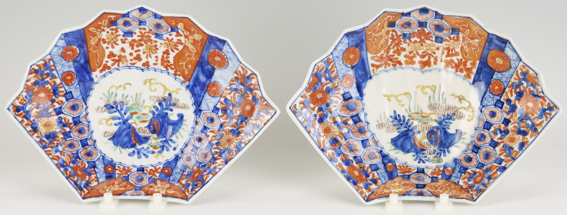 Lot 18: 7 Pcs. Japanese Imari, incl. Bottles, Fan Dishes