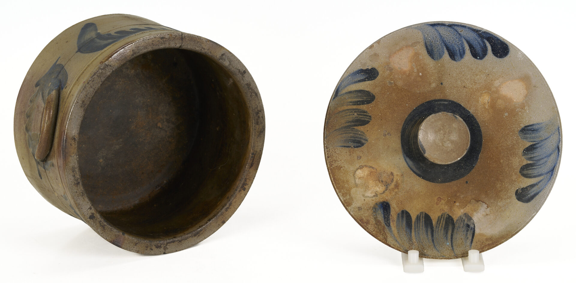 Lot 239: 3 Cobalt Decorated Stoneware Items, incl. Donaghho