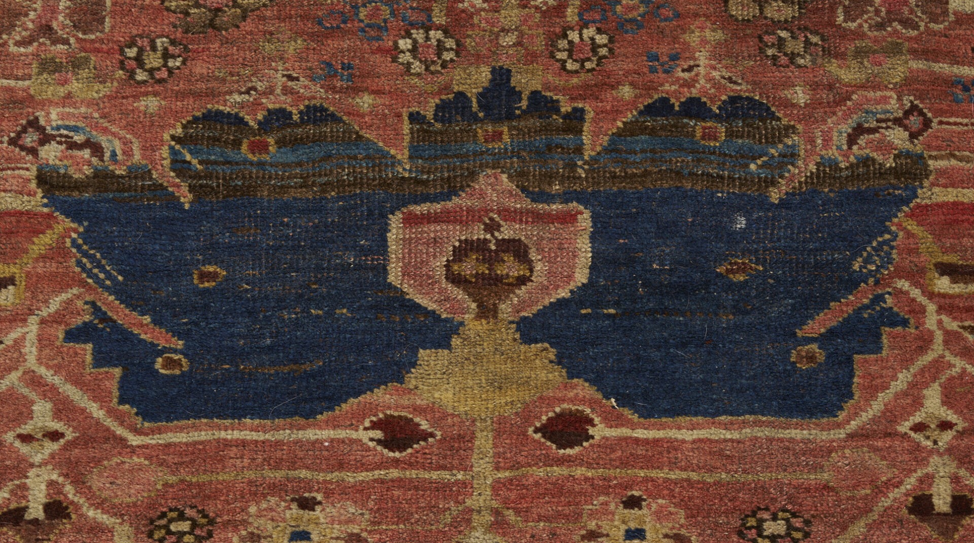 Lot 252: Early 20th Century Bidjar Carpet, 6 ft x 4 ft