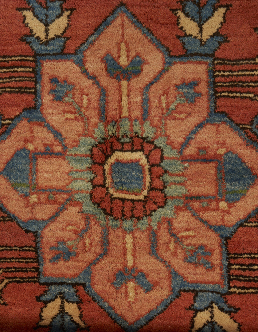 Lot 255: Vintage Serapi style Rug, Mason Purcell 10 x 6