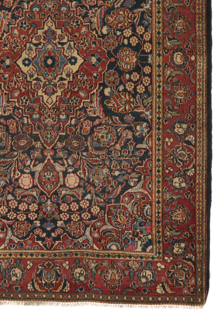 Lot 257: Vintage Persian Kashan Medallion Rug