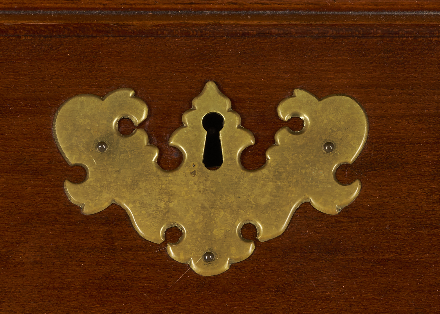 Lot 295: New England Chippendale Block Front Desk and Bookcase , ref. Nutting fig. 697