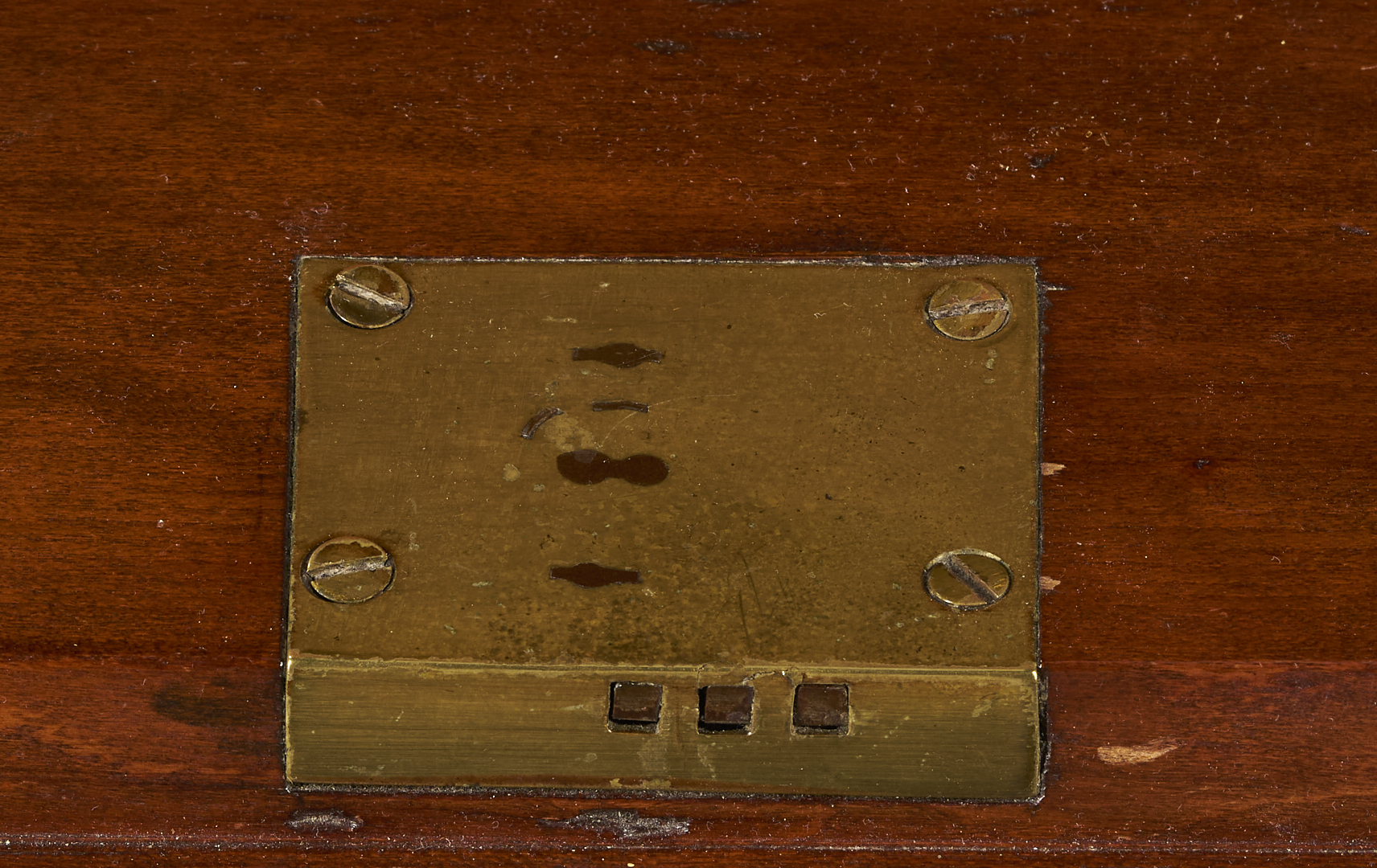 Lot 295: New England Chippendale Block Front Desk and Bookcase , ref. Nutting fig. 697