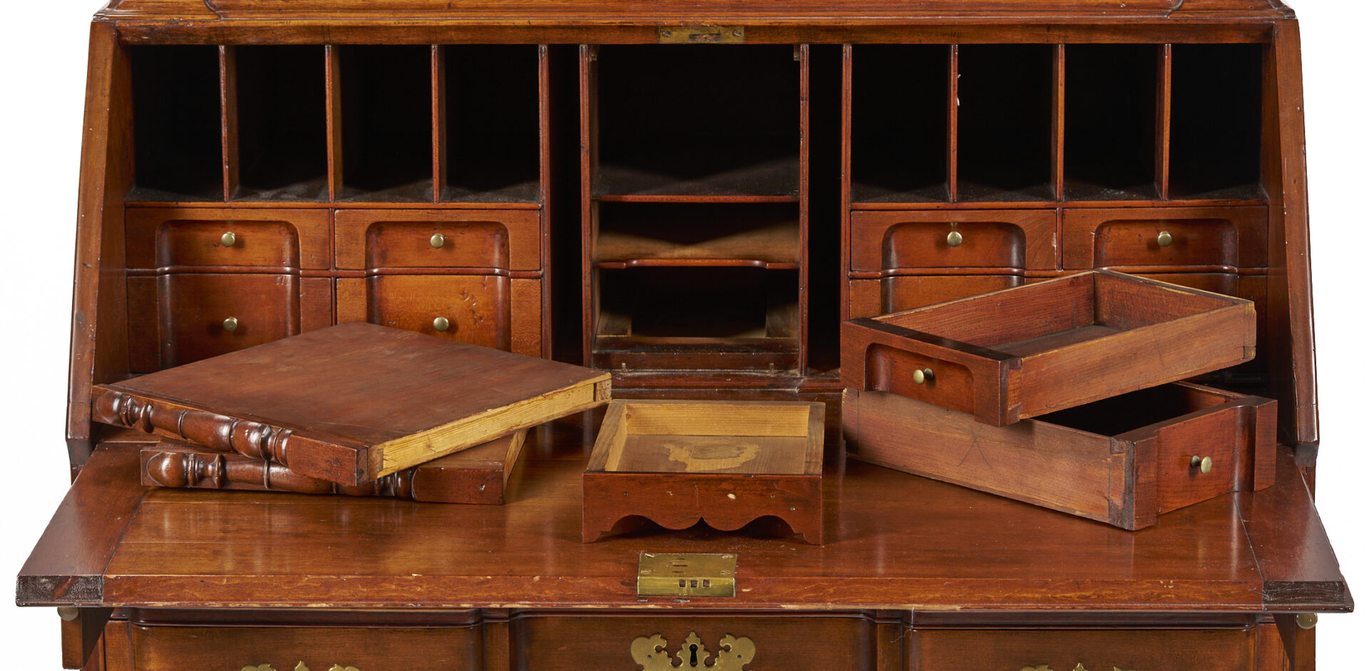 Lot 295: New England Chippendale Block Front Desk and Bookcase , ref. Nutting fig. 697