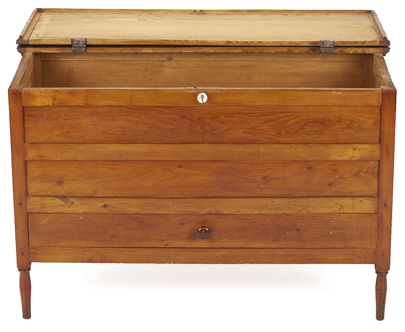 Lot 298: Rare Canterbury Shaker Post-and-Panel Blanket Chest