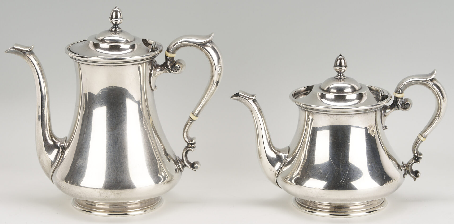 Lot 303: 5 Pc. Durgin Sterling Silver Tea Set