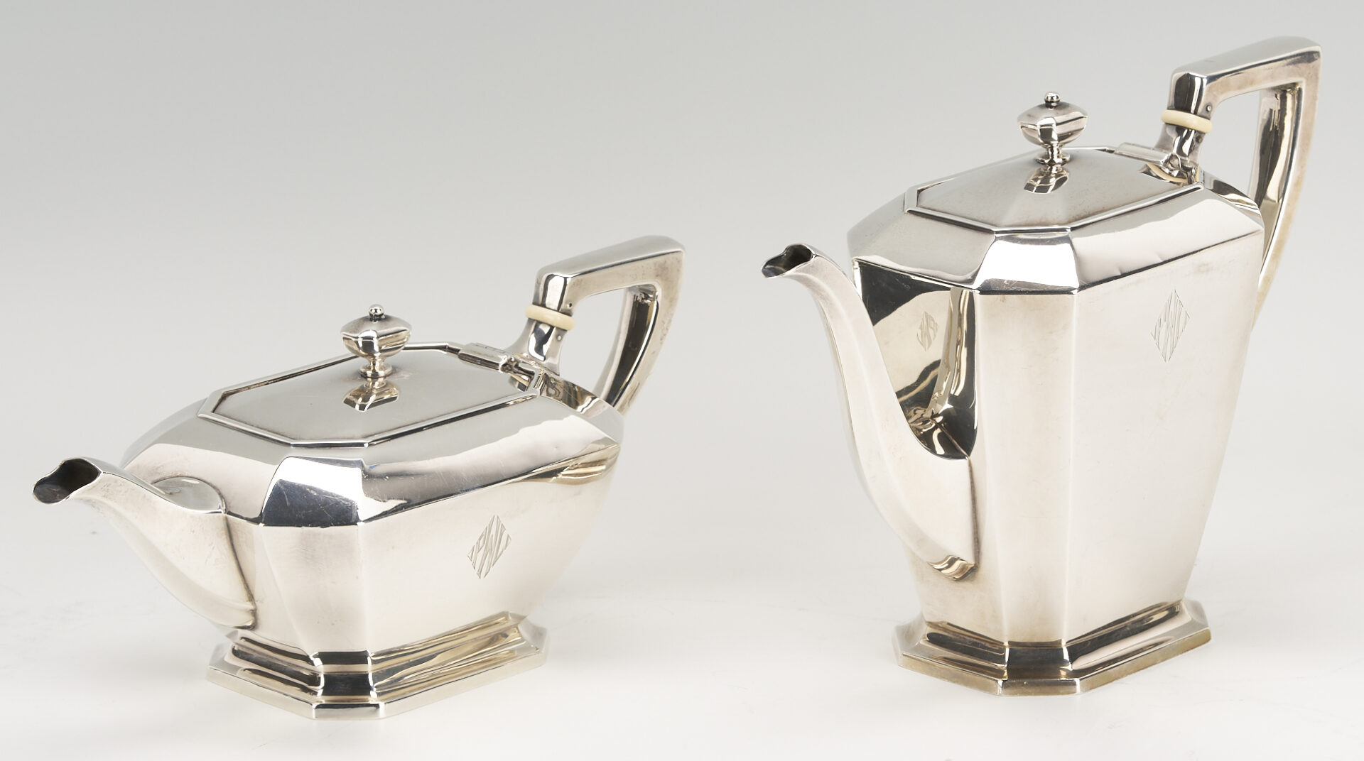 Lot 309: Gorham Fairfax 5 pc Sterling Tea Set w/ S/P Tray