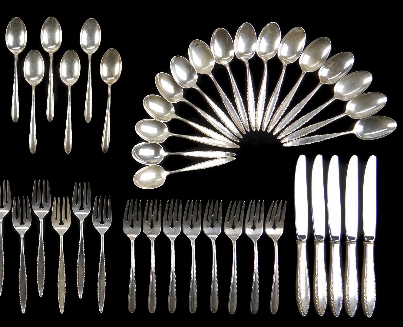 Lot 312: 66 Pcs. Assorted Sterling Flatware, incl. Lunt Lacepoint