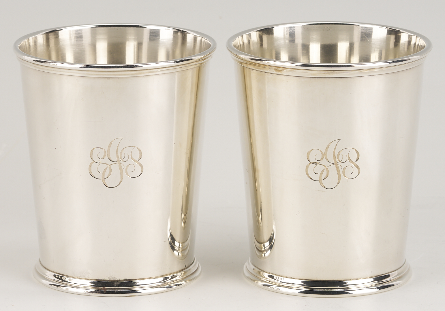 Lot 317: 12 S. Kirk & Son Sterling Silver Julep Cups