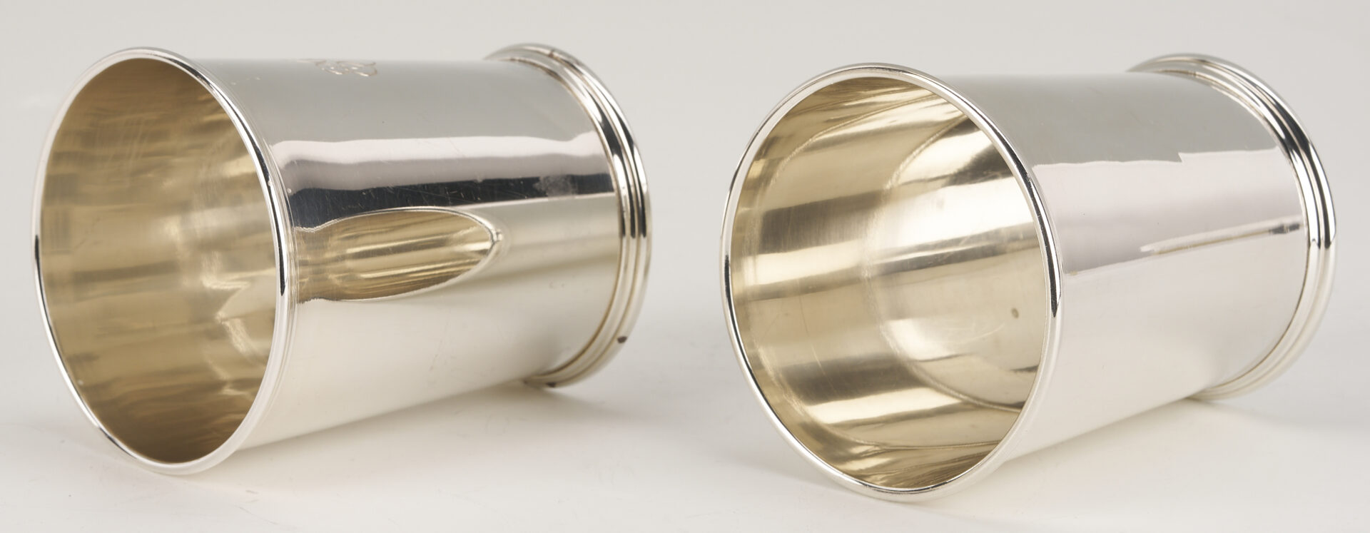 Lot 317: 12 S. Kirk & Son Sterling Silver Julep Cups