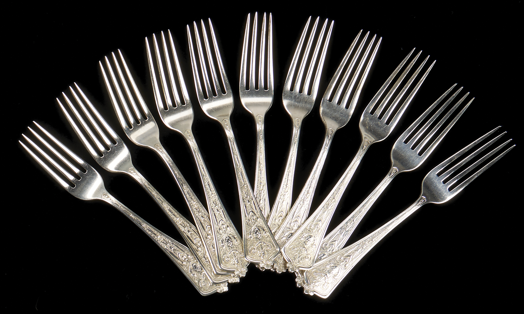 Lot 318: 47 Pcs Lady Washington Sterling Flatware