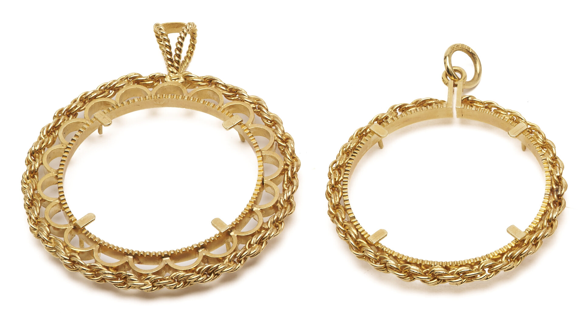 Lot 325: Five 14K Yellow Gold Rope Coin Bezels