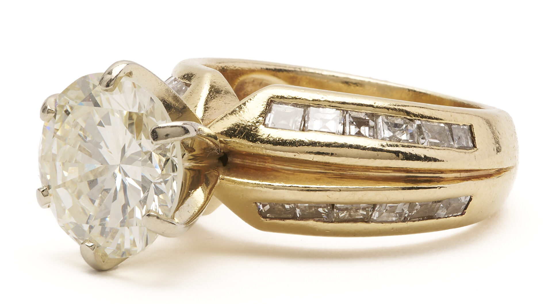 Lot 36: Ladies’ 5.86 Carat Diamond Ring, GIA Report