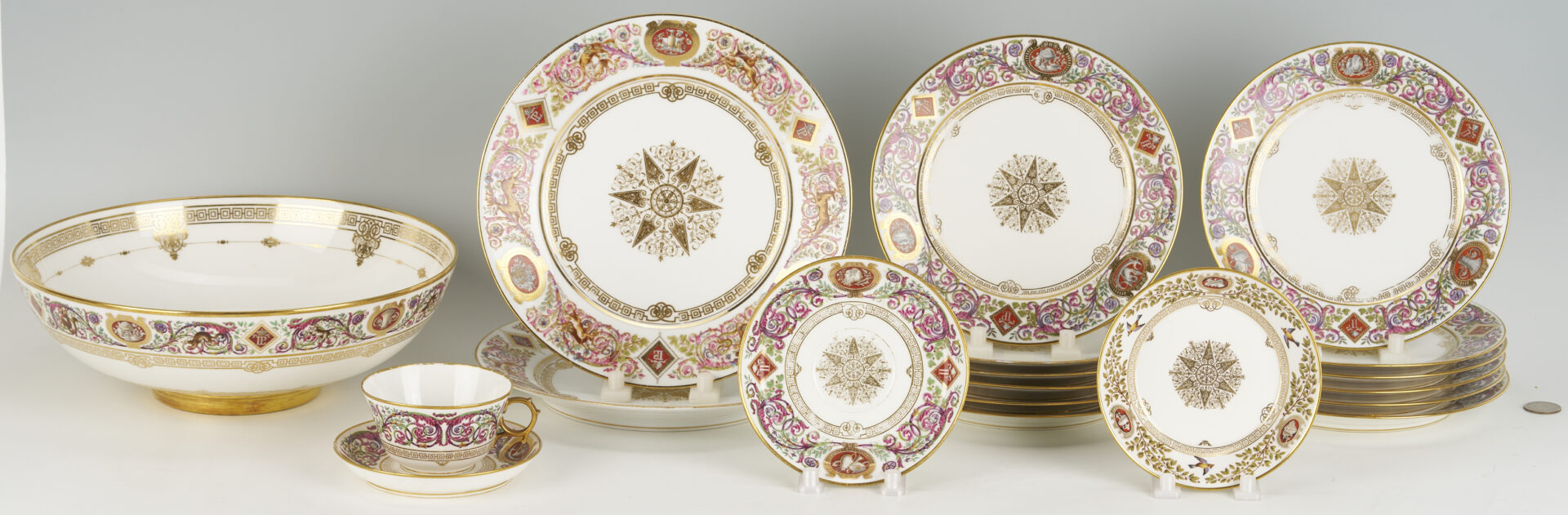 Lot 375: 19 Pc Sevres De Fountainbleau Porcelain Hunting Service, c. 1845