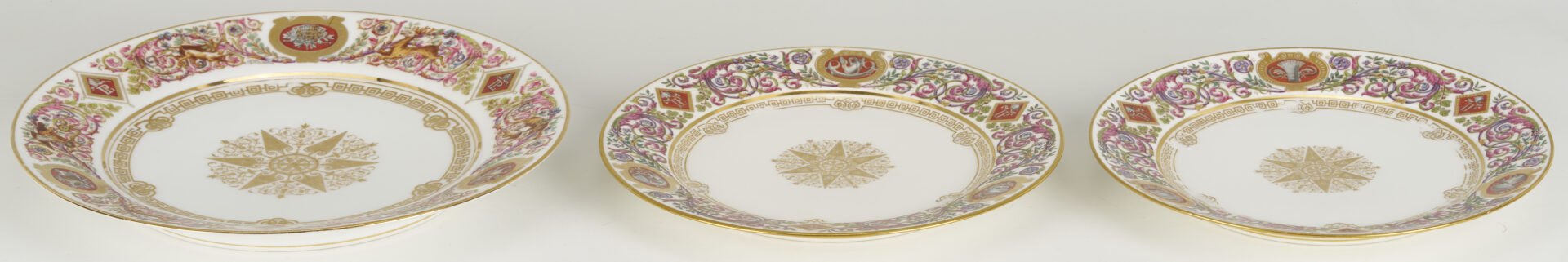 Lot 375: 19 Pc Sevres De Fountainbleau Porcelain Hunting Service, c. 1845