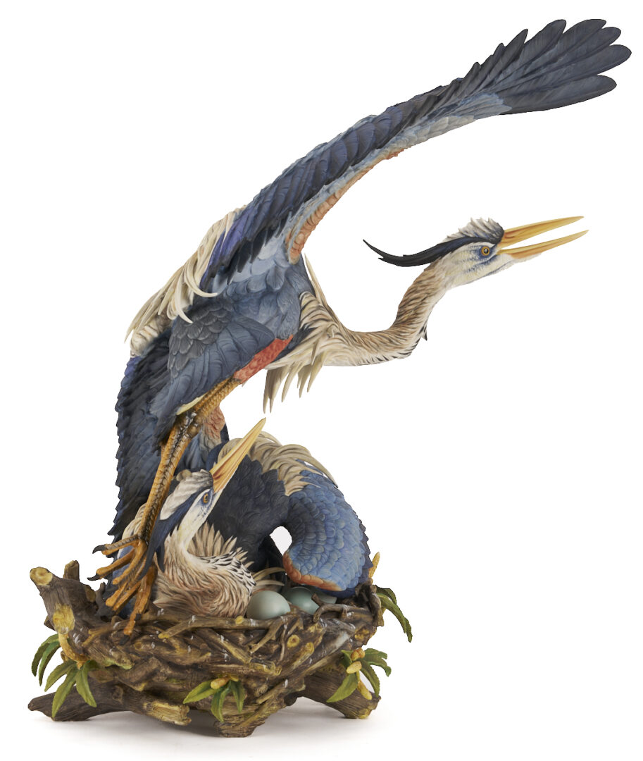 Lot 380: Hutschenreuther Heron Porcelain Sculpture, The Challenge