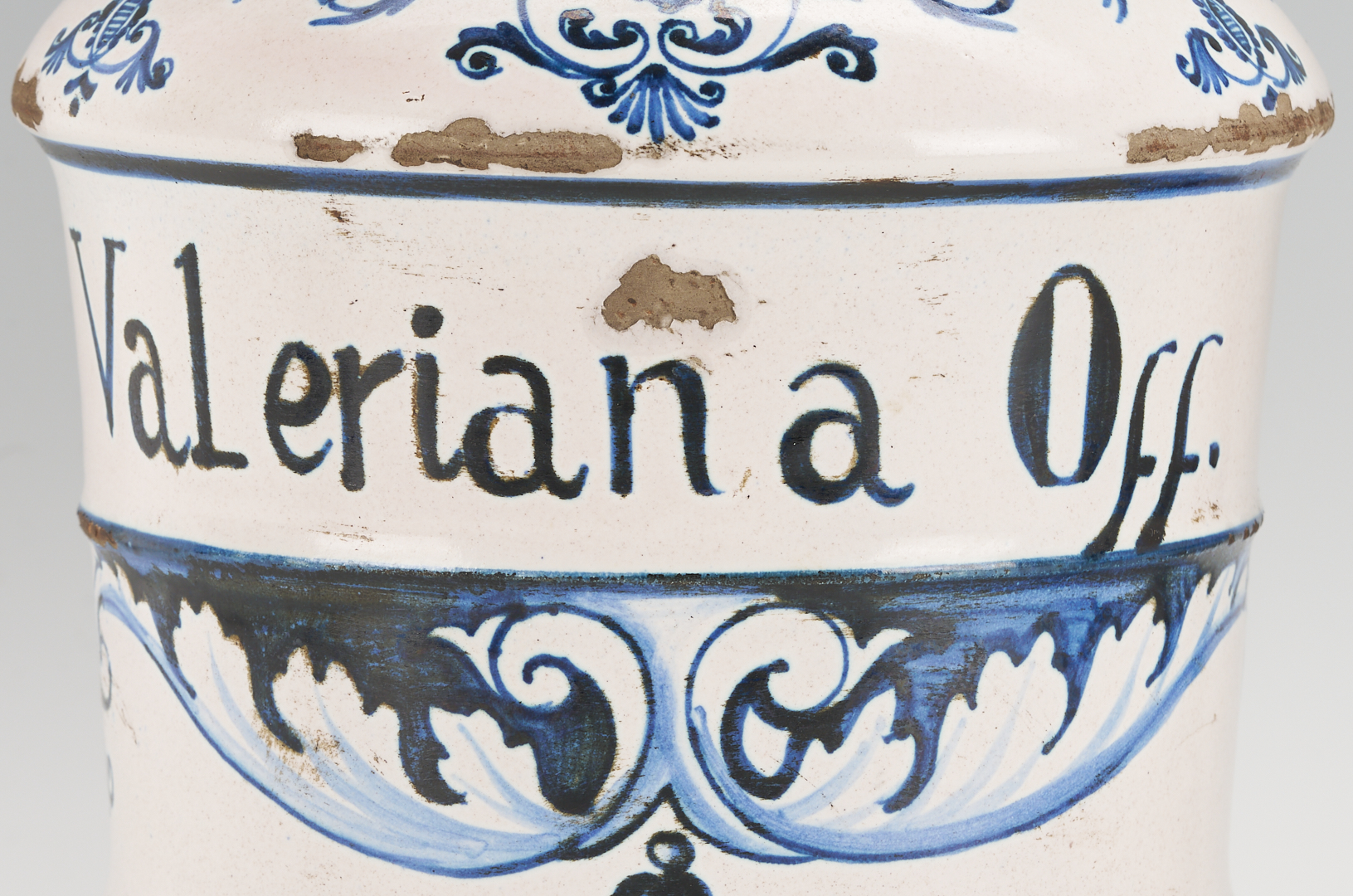 Lot 390: 2 Delft Apothecary Jars
