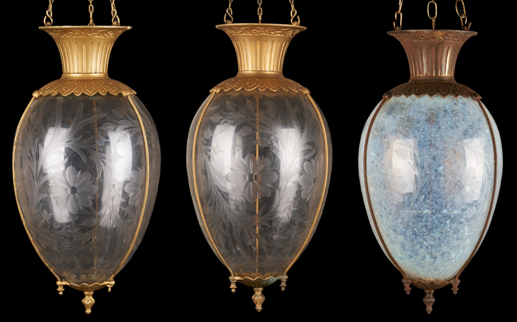 Lot 395: 3 Pharmacy Show Globes