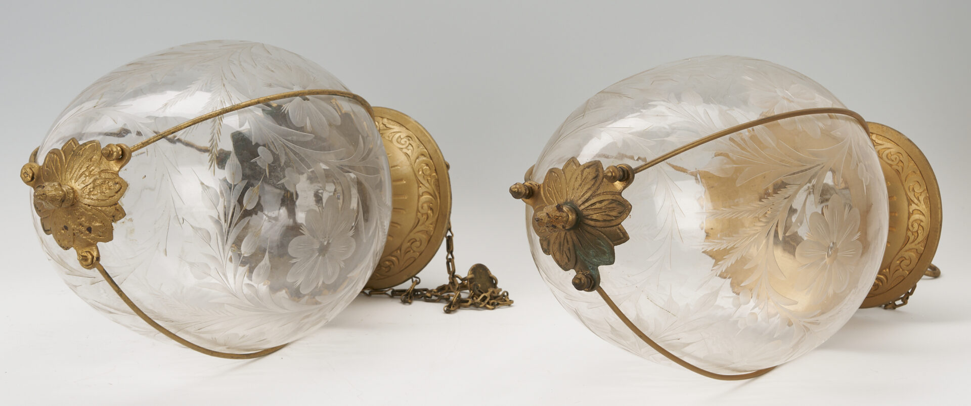 Lot 395: 3 Pharmacy Show Globes