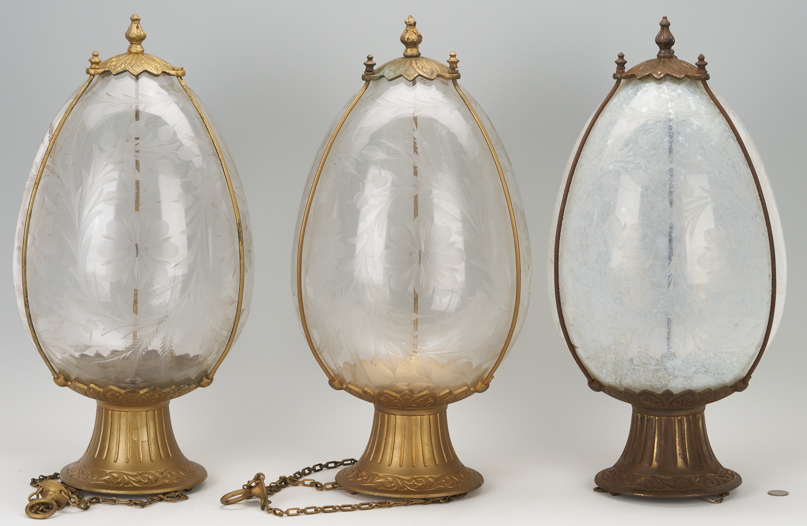 Lot 395: 3 Pharmacy Show Globes