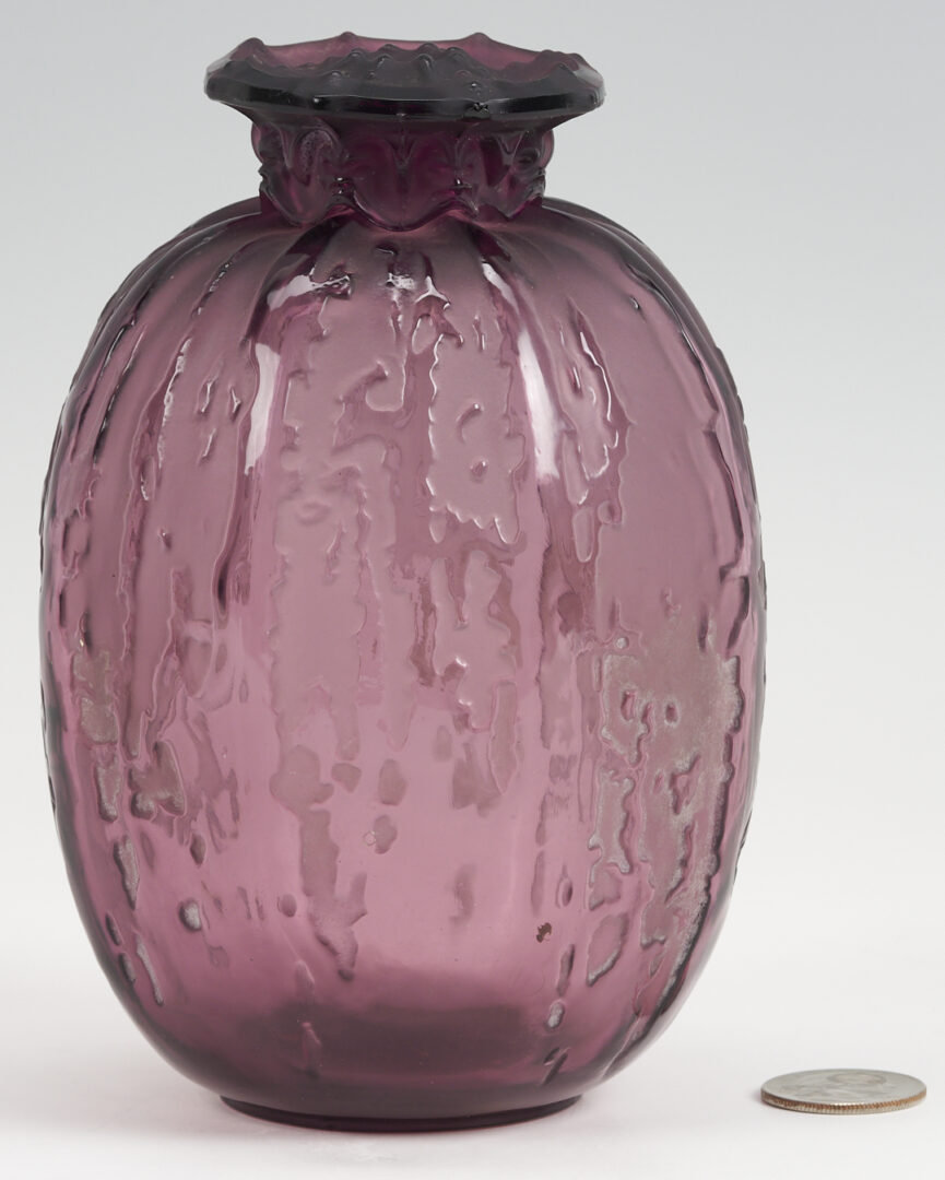 Lot 398: Rene Lalique Amethyst Fontaines Vase