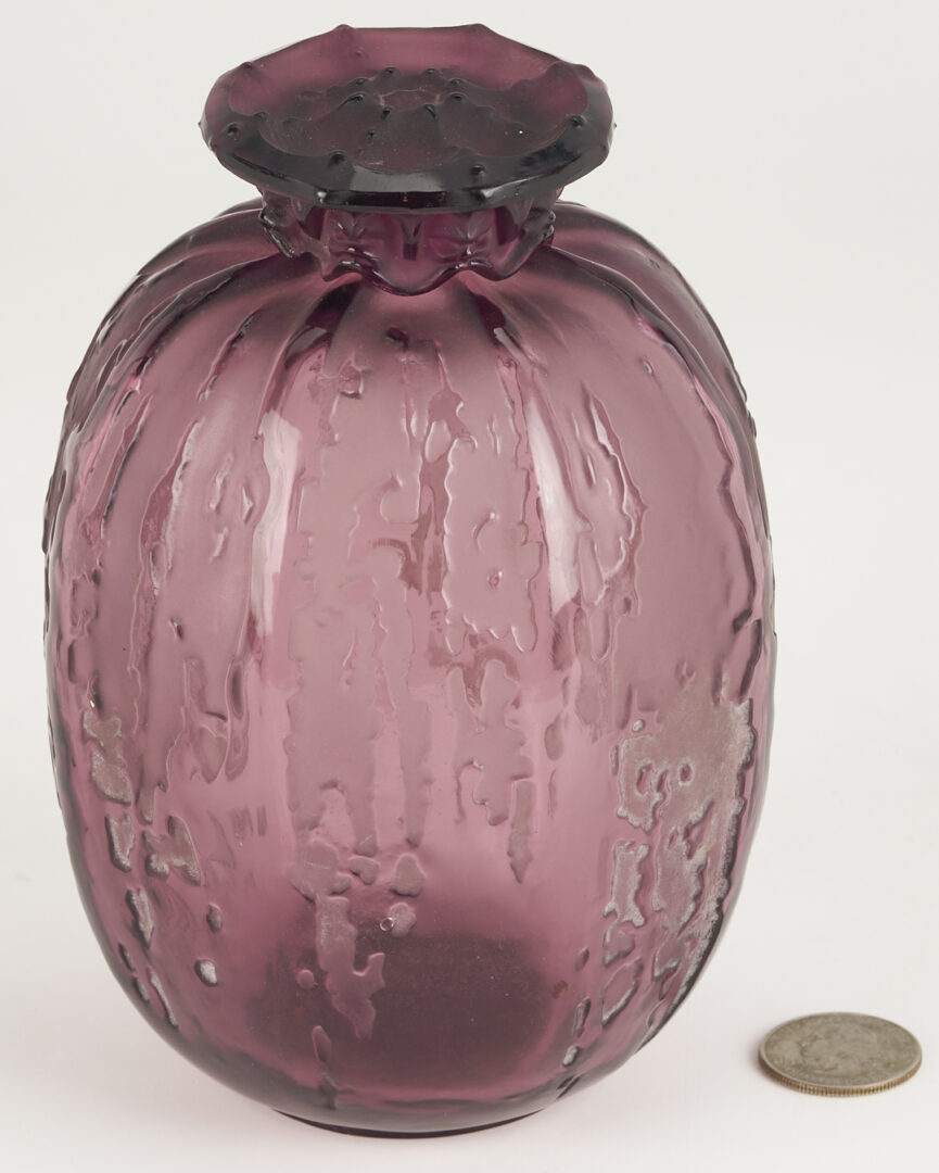 Lot 398: Rene Lalique Amethyst Fontaines Vase