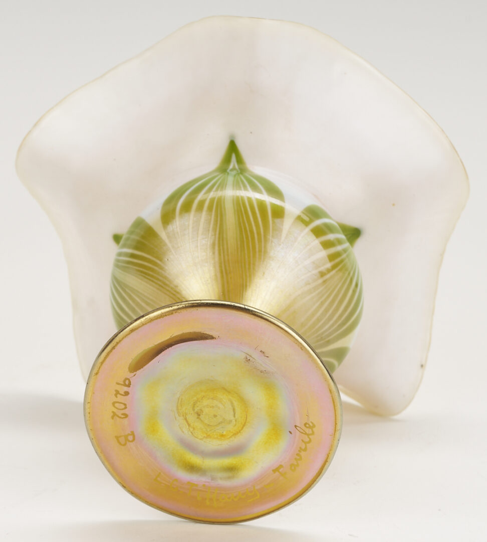 Lot 401: 3 pcs. Tiffany Favrile Iridescent Art Glass, incl. Ruffled Rim Compote