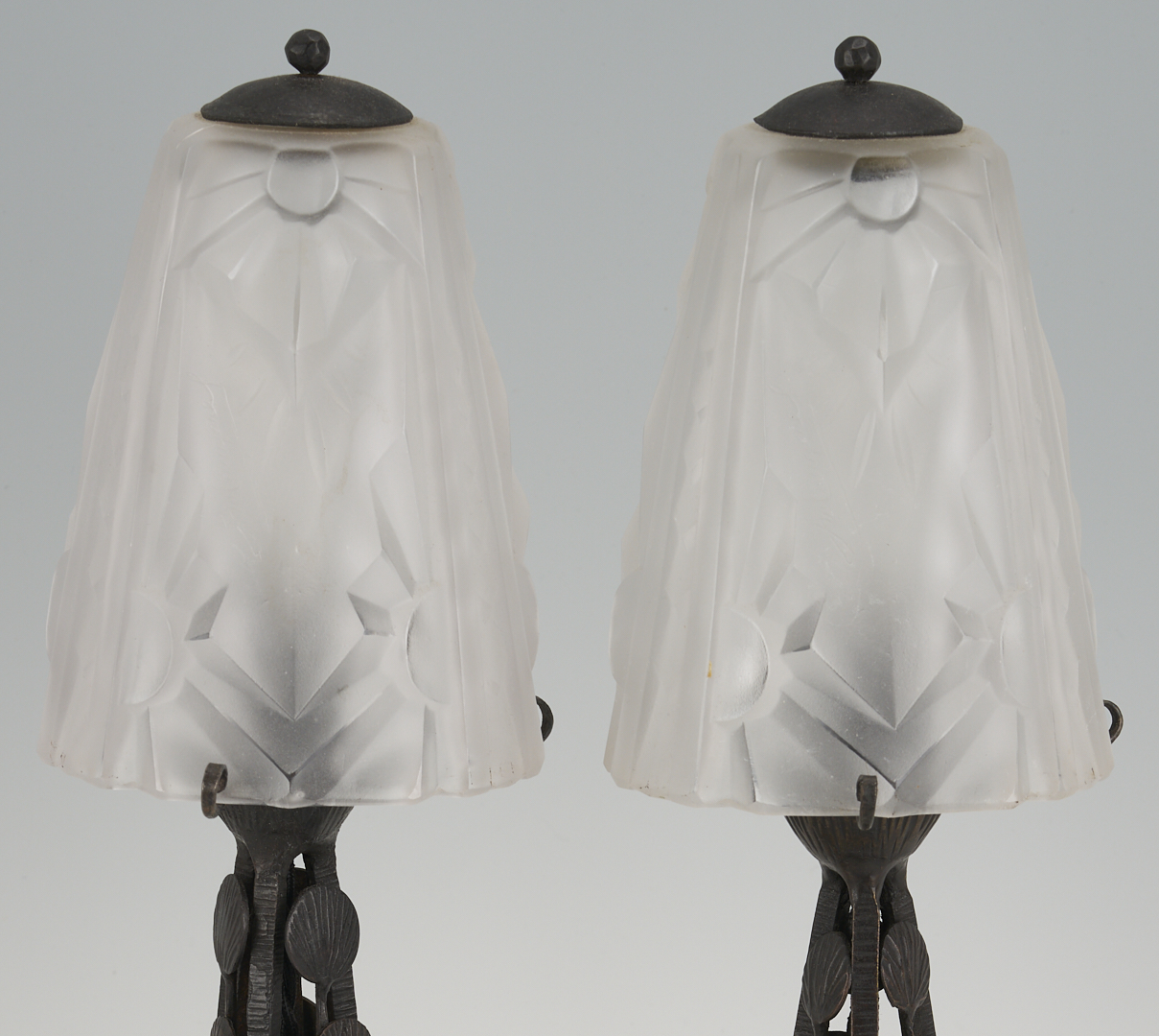 Lot 405: Pair Signed Degue French Art Deco Boudoir Lamps