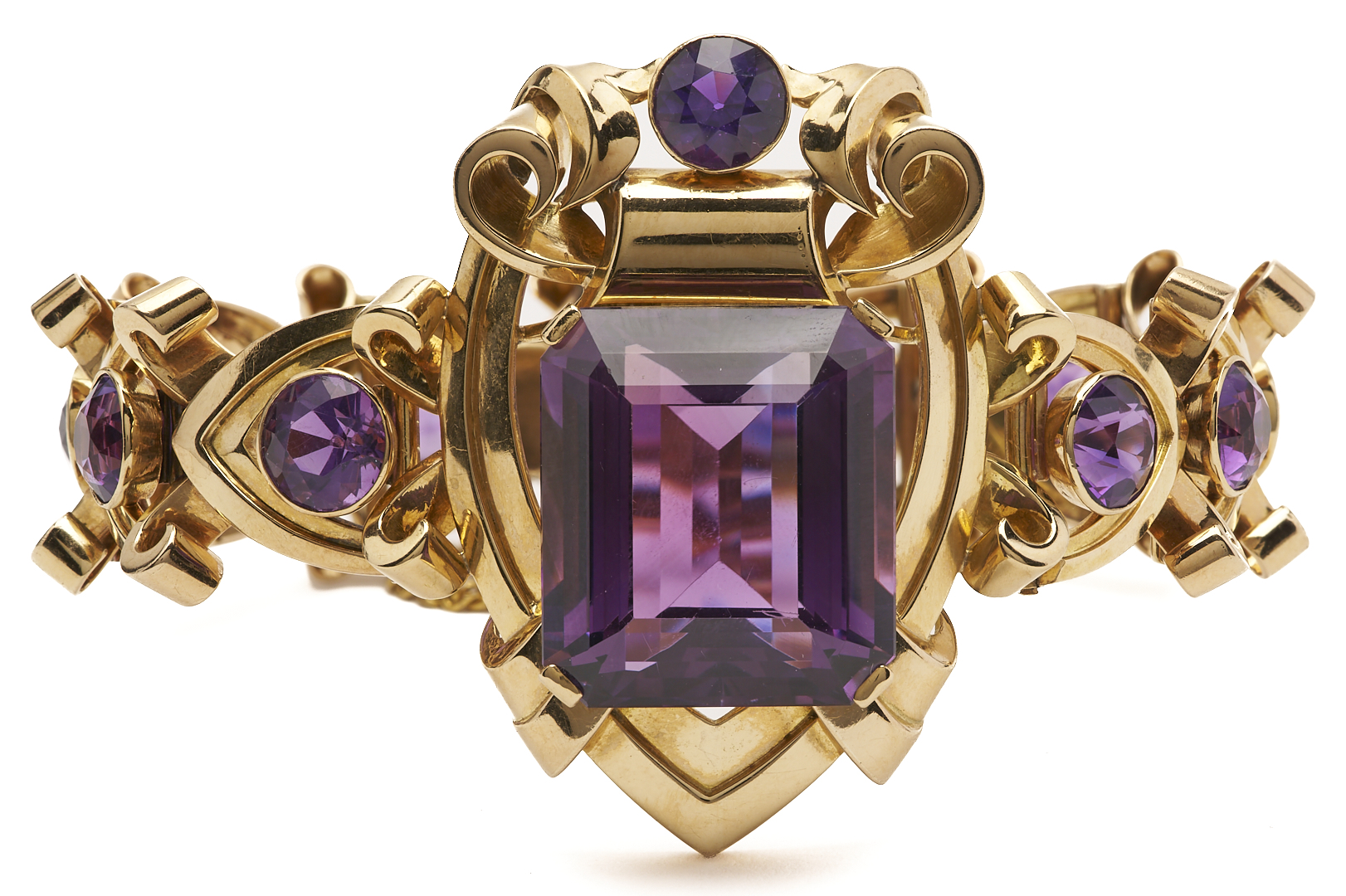Lot 40: Antique Gold & Amethyst Bracelet