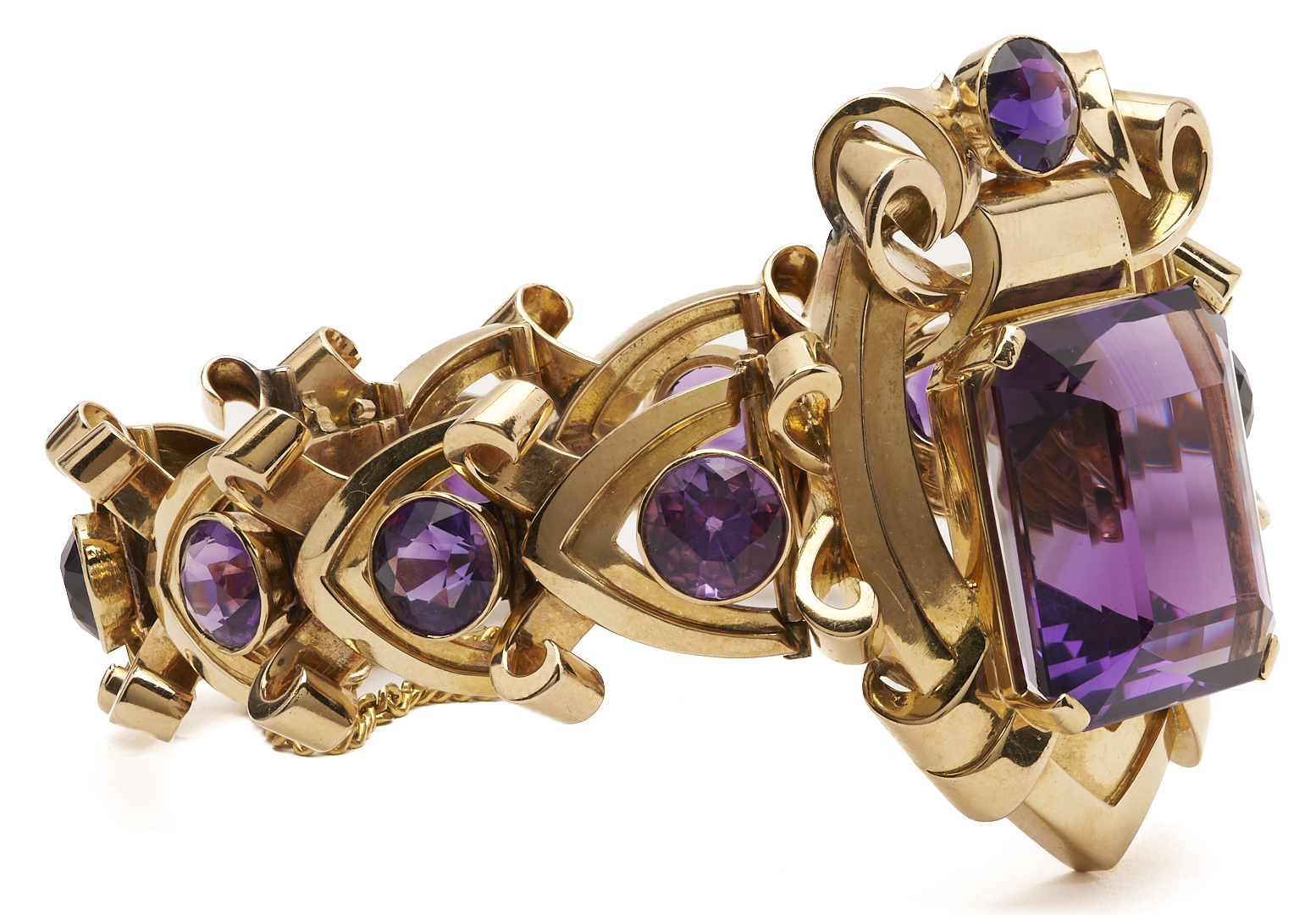 Lot 40: Antique Gold & Amethyst Bracelet